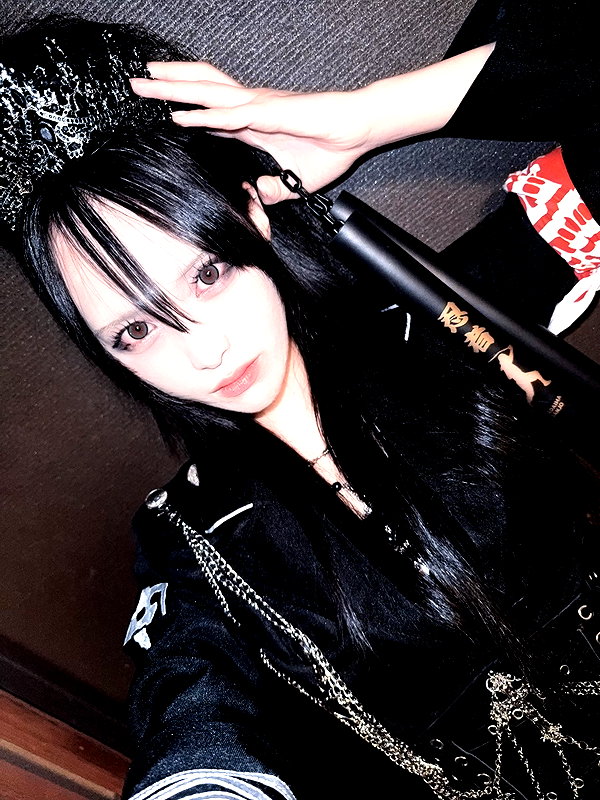 yamikumo_leisa instagram image archive image