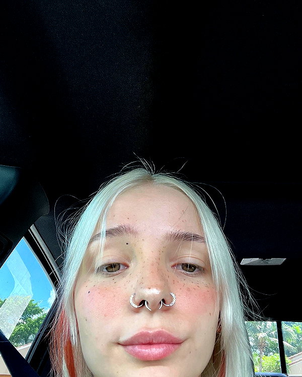 peachtoot.plz instagram image archive image