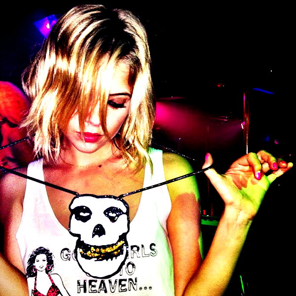 ashleybenson instagram image archive image