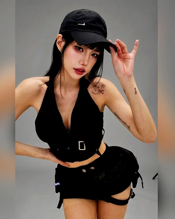 bora__look instagram image archive image