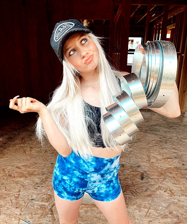 ellianawalmsley instagram image archive image
