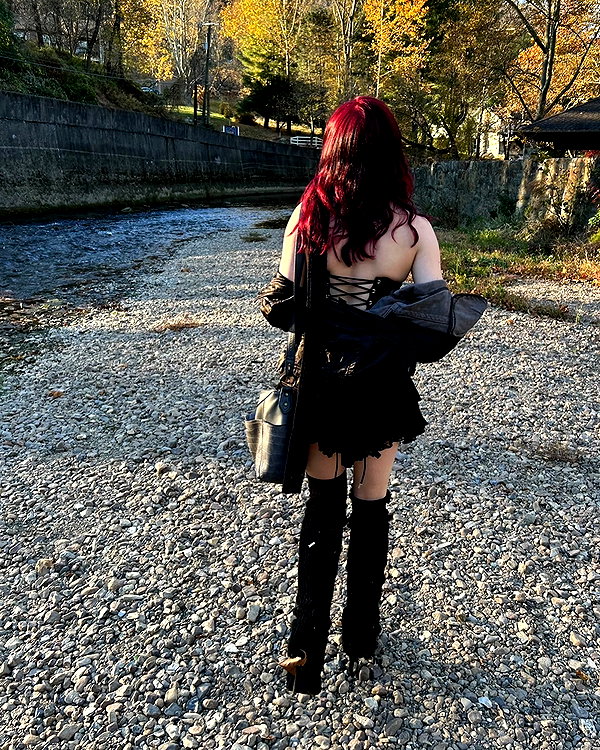 ash.onme instagram image archive image