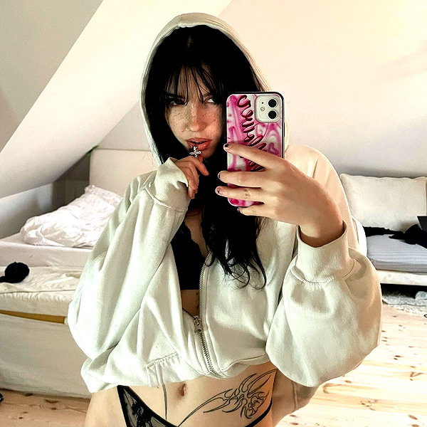 aleksaoaa instagram image archive image