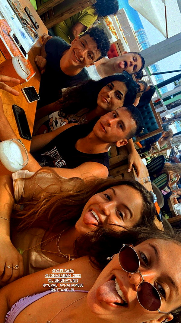 elika_shev instagram image archive image