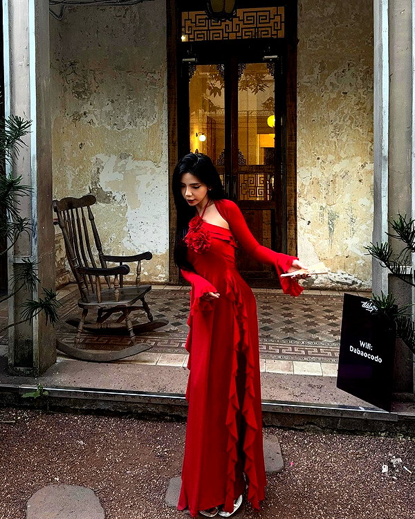 lyhythuedoxinh instagram image archive image