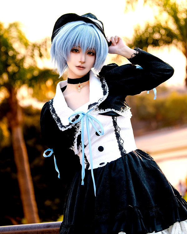 miee_cos instagram image archive image