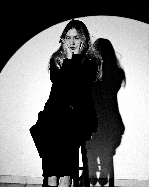 lila.garnik instagram image archive image