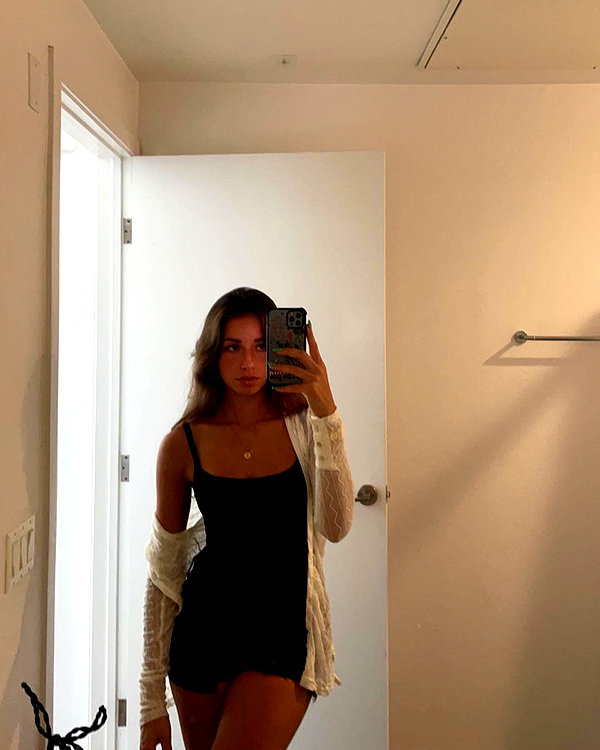 sadieemckennaa instagram image archive image