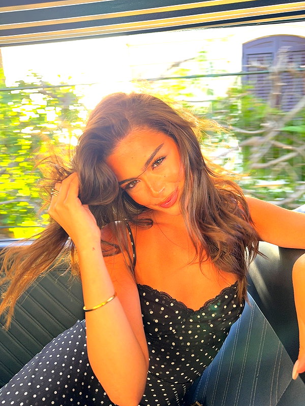 oliviaphillipps instagram image archive image