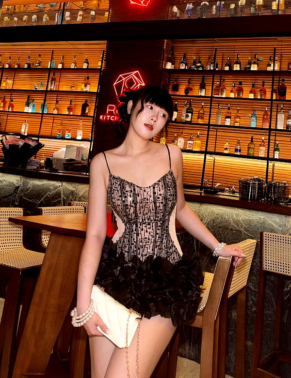 lyhythuedoxinh instagram image archive image