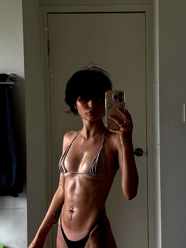 macaroni_naomi instagram image archive image