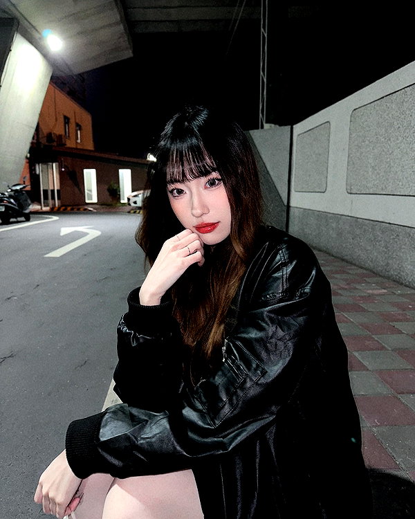 ku._03 instagram image archive image