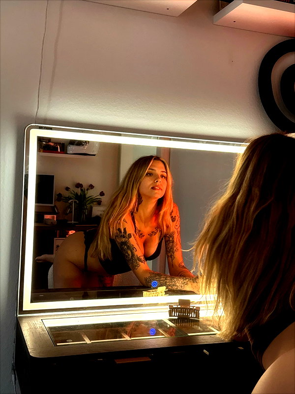 natalieexking instagram image archive image