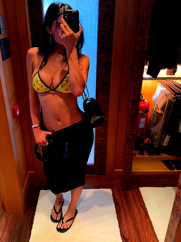 kyliejenner instagram image archive image
