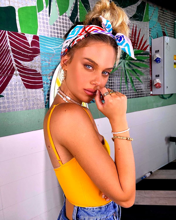 barzomer instagram image archive image