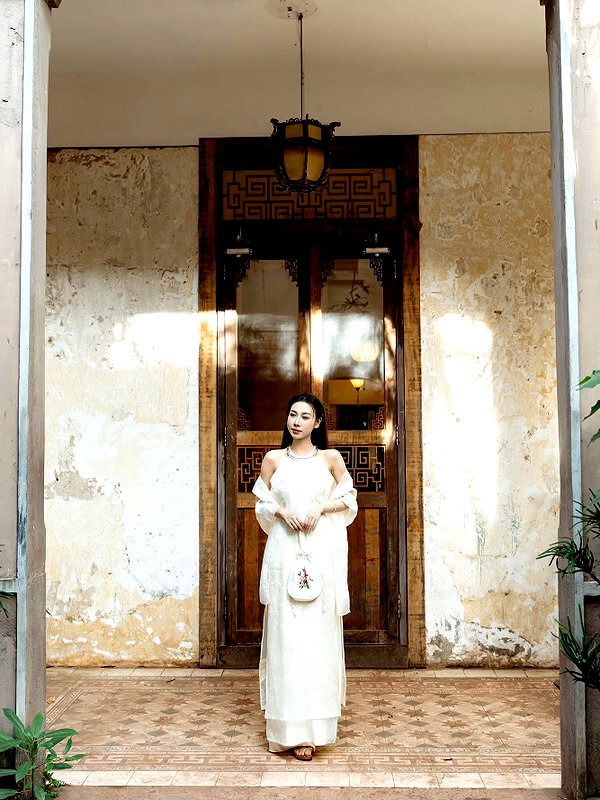 lyhythuedoxinh instagram image archive image