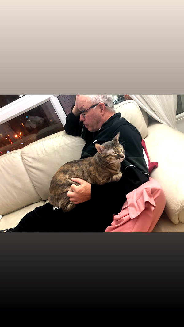 Archived image from @notchicore on Instagram