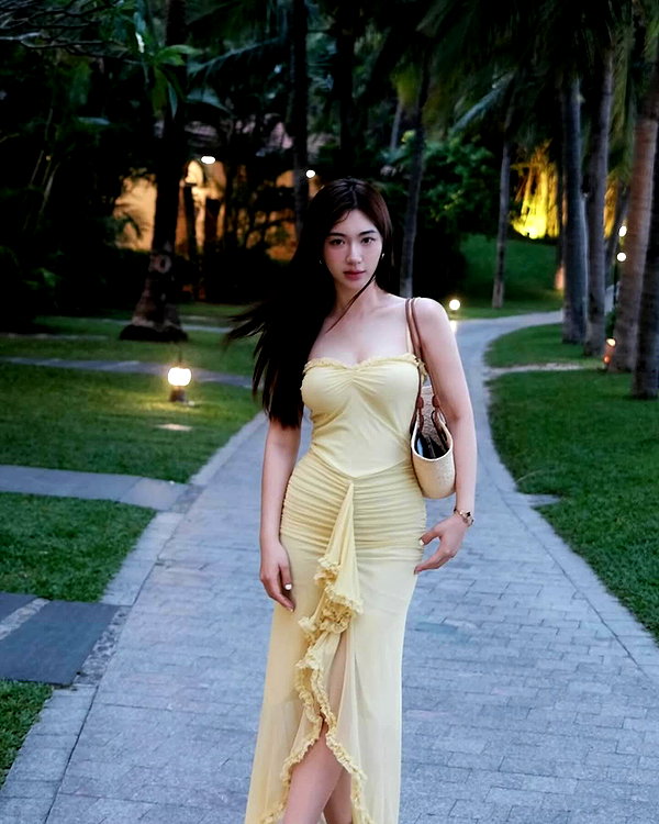 lyhythuedoxinh instagram image archive image