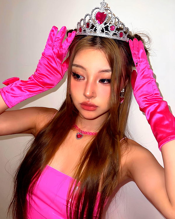 ll.lu1s instagram image archive image