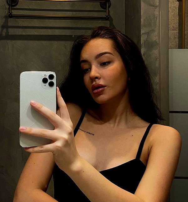 veroni22ka instagram image archive image
