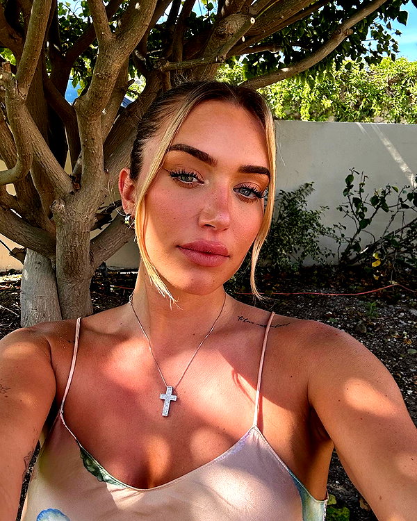 staskaranikolaou instagram image archive image