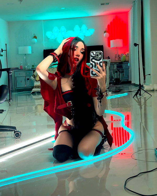 alyri_tv instagram image archive image