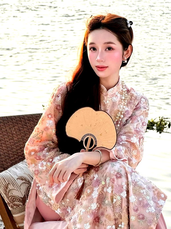 lyhythuedoxinh instagram image archive image