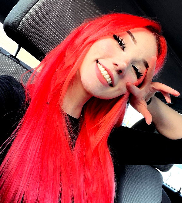 danielle.mercedie instagram image archive image