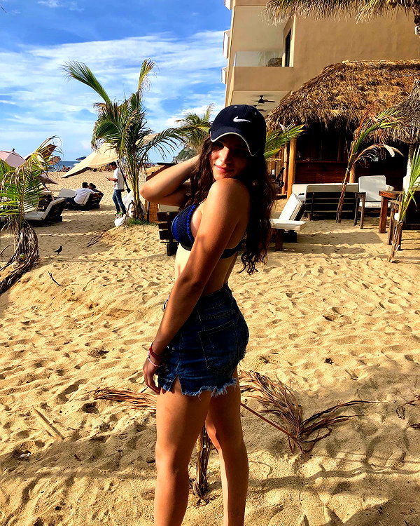 analuvillarreal instagram image archive image
