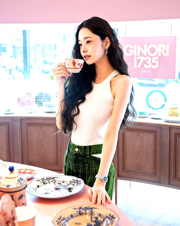 dear.zia instagram image archive image
