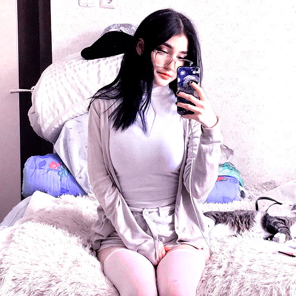 metallic_smack instagram image archive image