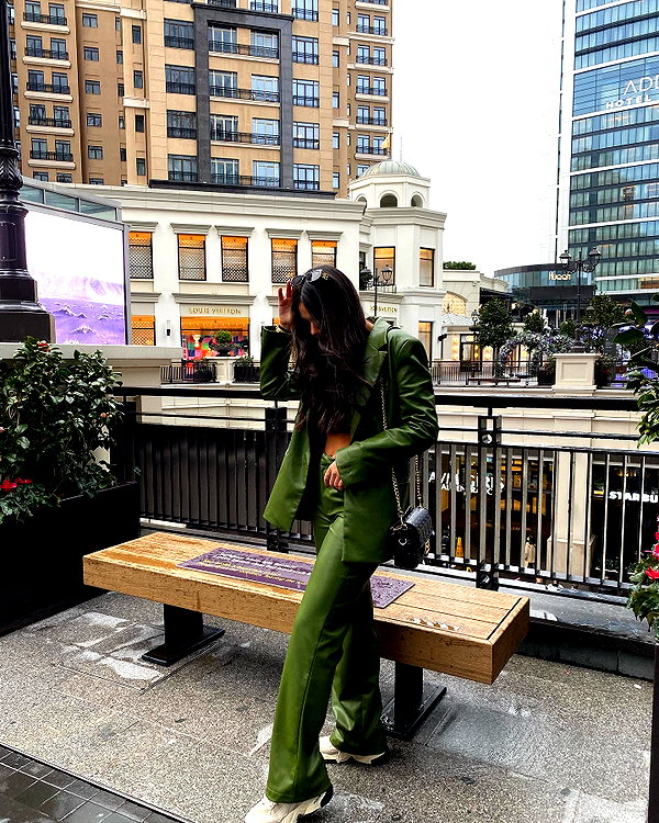 roni.benshushan instagram image archive image