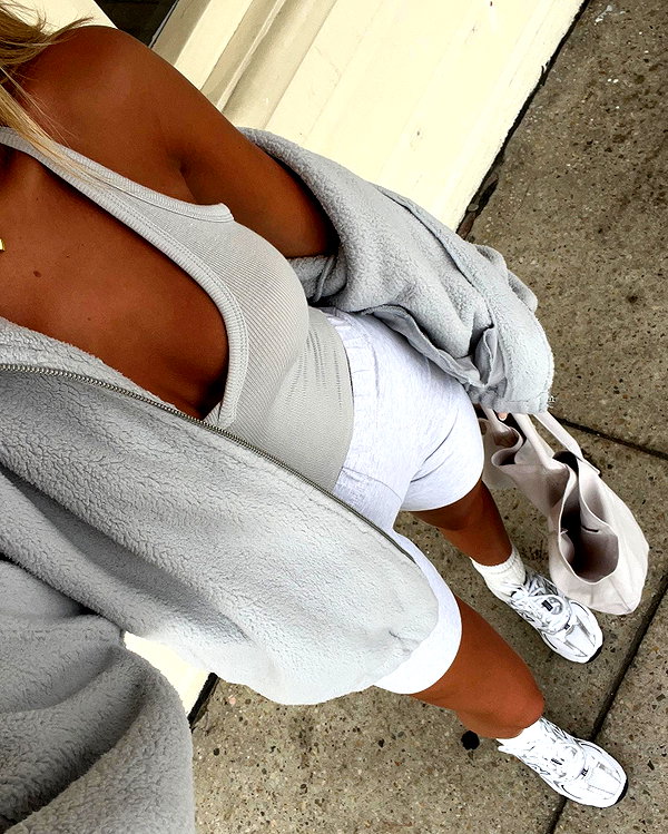 sophiebatzloff instagram image archive image