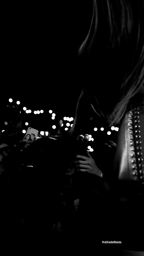arianagrande instagram image archive image