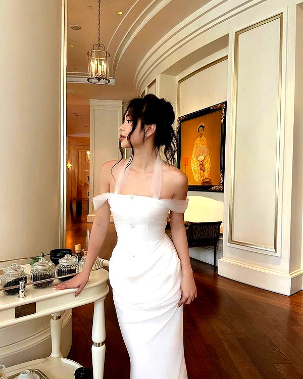 lyhythuedoxinh instagram image archive image