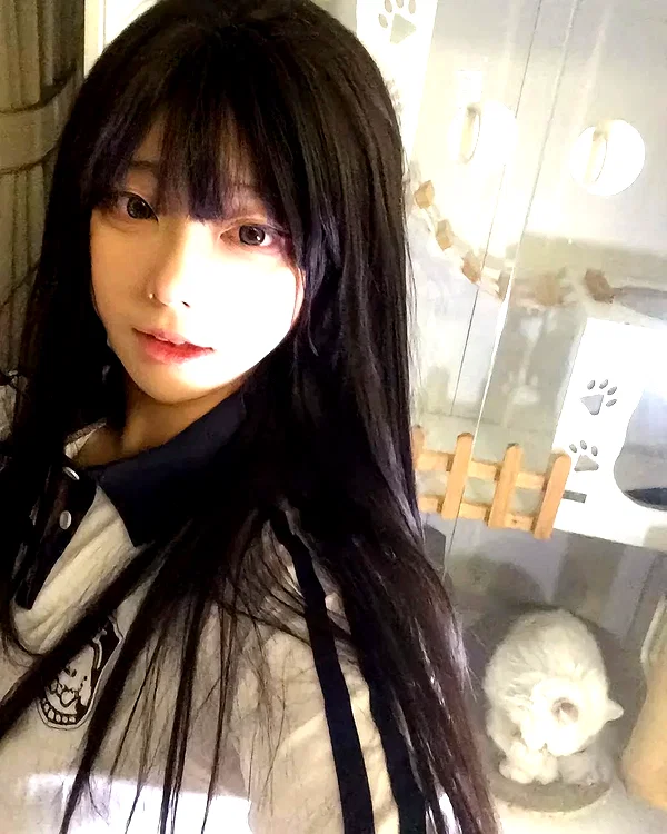 yingyinng_ instagram image archive image