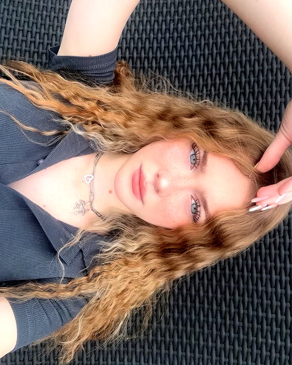 baddiesessence instagram image archive image