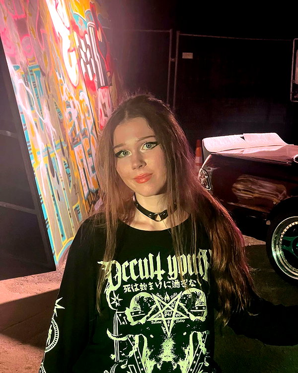 tiny.eviluv instagram image archive image