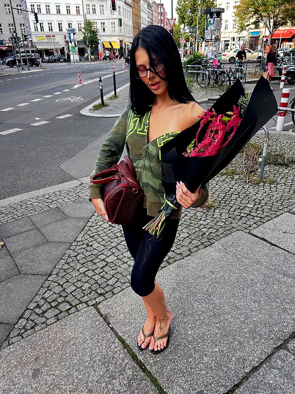 karolinaawasik instagram image archive image