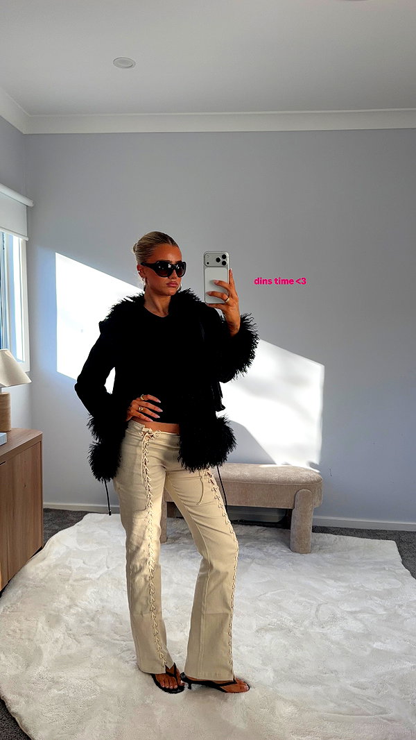 sophadophaa_ instagram image archive image