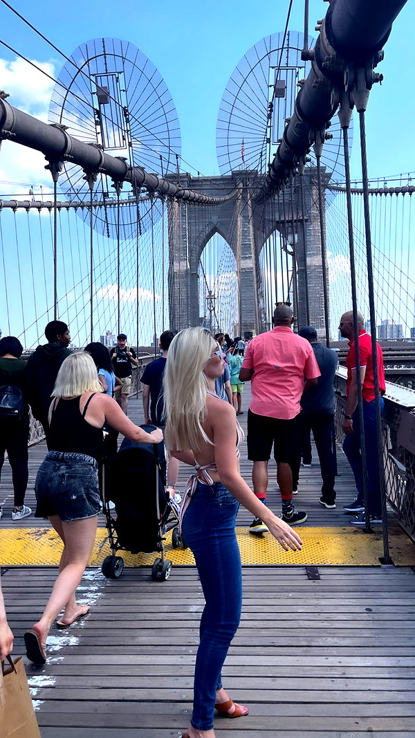 sonia_litvanchuk sonia_litvanchuk archive image