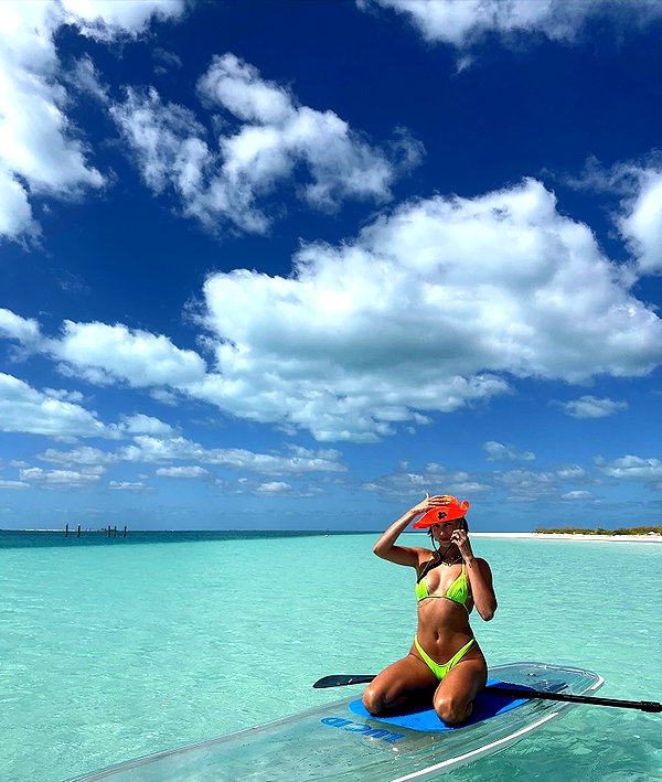 haileybieber instagram image archive image