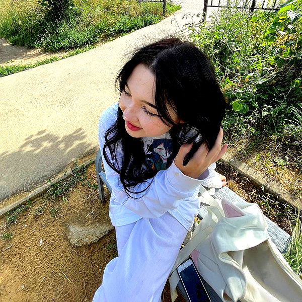 llofreaki instagram image archive image