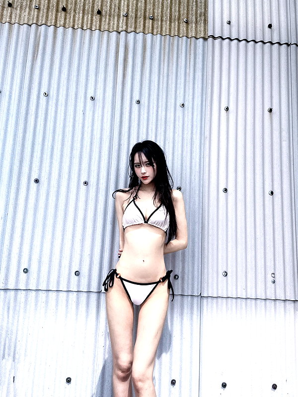 yamikumo_leisa instagram image archive image