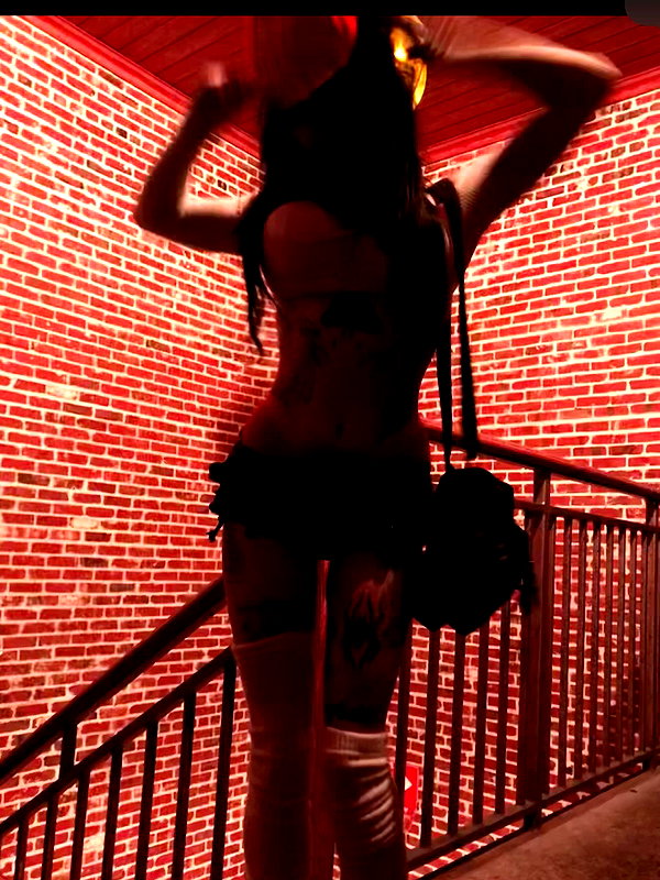 zommmbri instagram image archive image