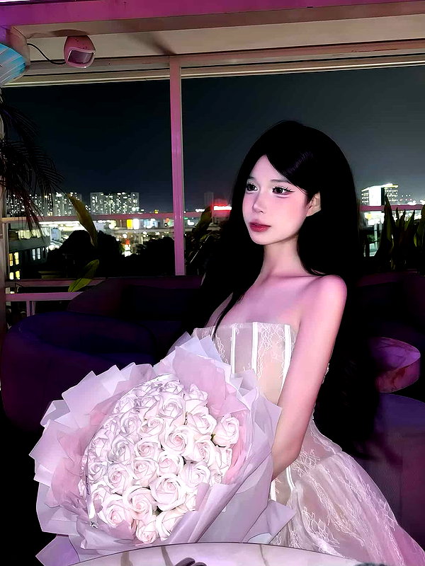 lyhythuedoxinh instagram image archive image