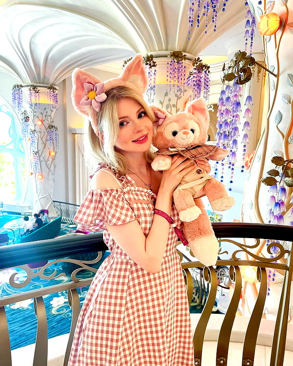 peachmilky_ instagram image archive image