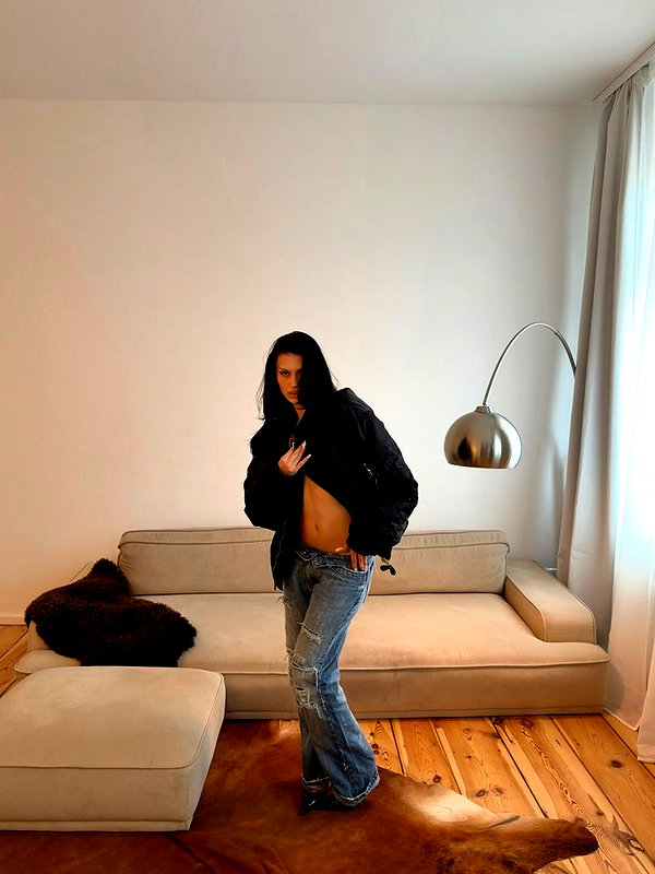 karolinaawasik instagram image archive image