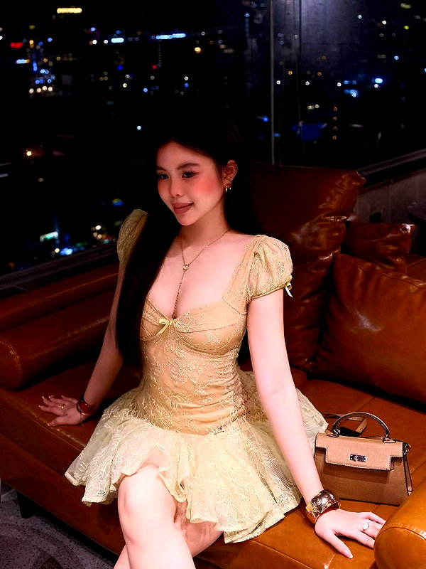 lyhythuedoxinh instagram image archive image