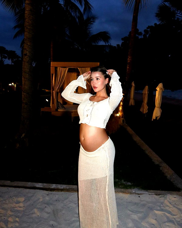 enikeeva_aliya instagram image archive image